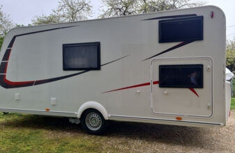 photos.external