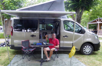 photos.external