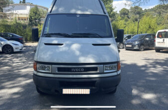 photos.external