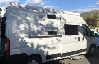 photos.external