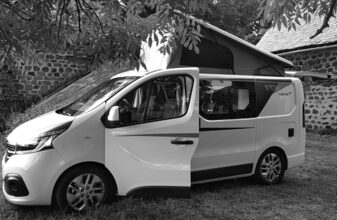 photos.external