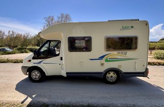 FORD CHAUSSON FLASH image