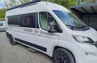 photos.external