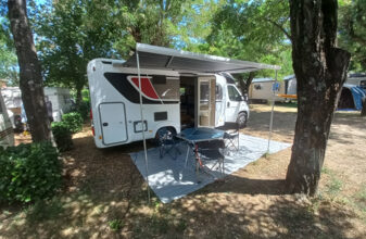 photos.external