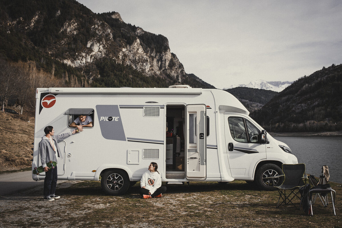 129 annonces de camping-cars profilés d'occasion 