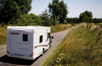 Ford CHALLENGER MAGEO 377 image