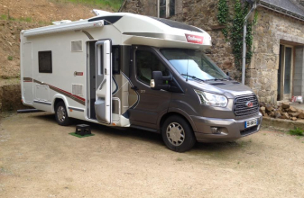 Ford CHALLENGER MAGEO 377 image