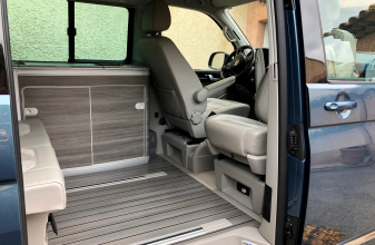 VOLKSWAGEN VOLKSWAGEN CALIFORNIA T6 image