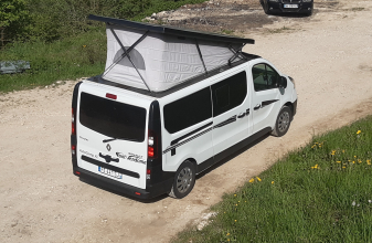 RENAULT FONT VENDOME ESCAPADE image