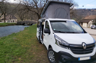 Renault BAVARIA MINI CAMP 490 BF image