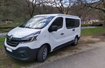 Renault BAVARIA MINI CAMP 490 BF image