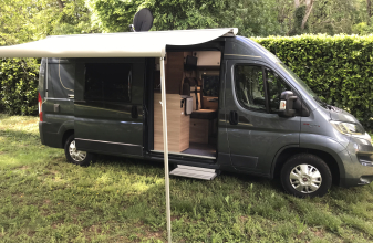 FIAT CARADO CAPUCINES image