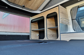 Volkswagen TRANSPORTEUR T6.1 image