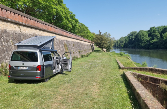 VOLKSWAGEN VOLKSWAGEN CALIFORNIA image