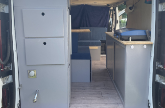 RENAULT STYLEVAN BASE RENAULT TRAFIC image