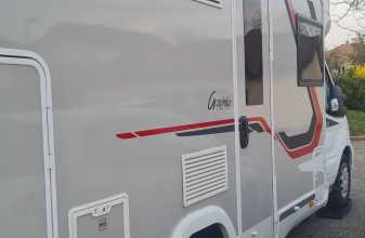 Ford CHALLENGER GRAPHITE EDITION 260 image