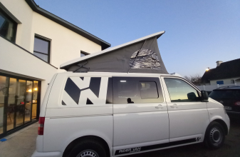 Volkswagen TRANSPORTEUR T5 image