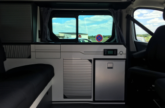 Renault TRAFIC Trek 5 2.0 BLUE DCI 150 image