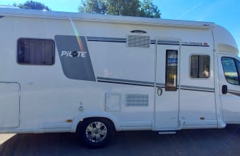 PILOTE P 746 Expression