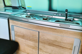 Volkswagen CALIFORNIA T6.1 image