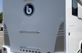 FORD BENIMAR TESSORO image