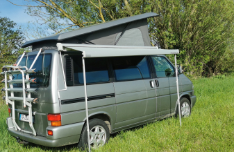 Volkswagen MULTIVAN T4 image