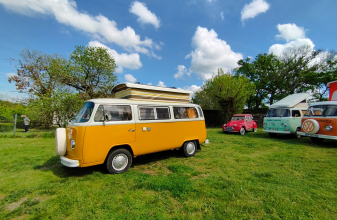 Volkswagen VOLKSWAGEN T2 B DEVON 1978 image