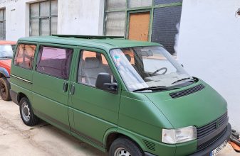 Volkswagen CARAVELLE T4 image