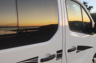 RENAULT FONT VENDOME ESCAPADE image