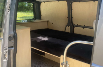 Volkswagen TRANSPORTEUR T5 image