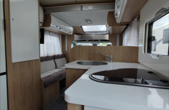 Ford CARAVANS INTERNATIO. Horon go 74XT image