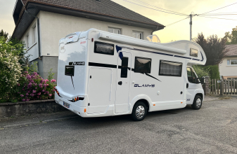  MC LOUIS GLAMYS image