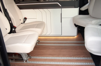 Peugeot CAMPEREVE CONTACTV CAP ROAD image