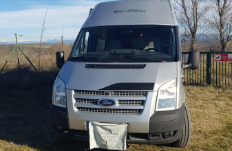 Ford FONT VENDOME Forty Van image