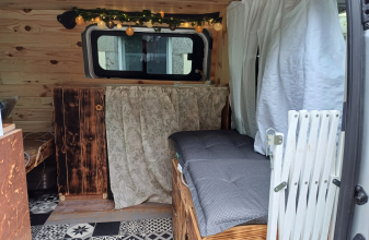 FORD CAMPEREVE COMPACT image