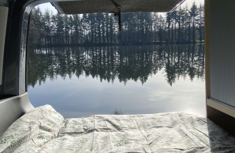 Volkswagen MULTIVAN T5 beach image