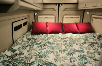 Citroen BURSTNER Campeo C640 black forest image