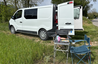 Nissan AUTRE NV 300 image