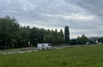 RENAULT STYLEVAN BASE RENAULT TRAFIC image