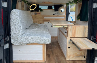 RENAULT STYLEVAN BASE RENAULT TRAFIC image