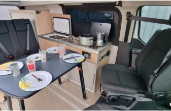 Ford AUTRE Ford Adventourer Transit rhino all in L2  image