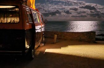 Volkswagen MULTIVAN Vw Combi van aménagé - île aux Combis image