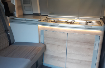 VOLKSWAGEN VOLKSWAGEN CALIFORNIA image