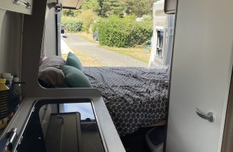 Peugeot CARADO CV 600 image