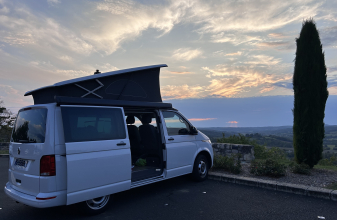 Volkswagen CALIFORNIA T6.1 COAST image