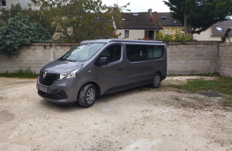 RENAULT MCC AUTO LOISIRS image