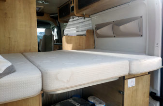 RENAULT MASTER Font Vendome Master Van XS image