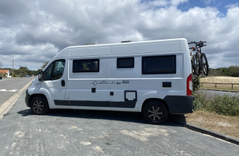 FIAT FONT VENDOME VANS image