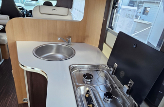 MC LOUIS  MC LOUIS GLAMYS image