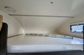 MC LOUIS  MC LOUIS GLAMYS image